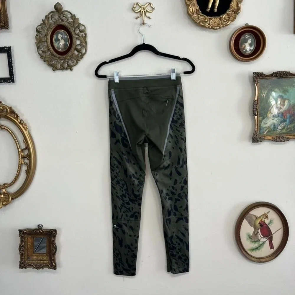 Stella McCartney x Adidas Olive Green Leopard Print Performance Leggings – XS - Picture 2 of 7